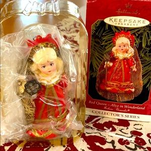 Hallmark Red Queen Alice in Wonderland ornament